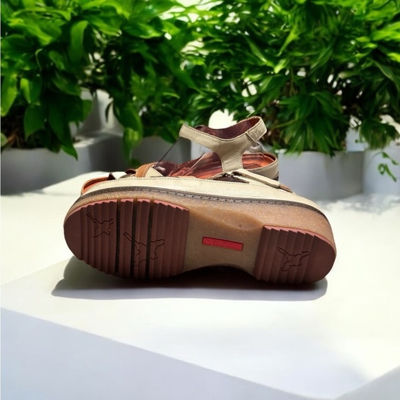 Pikolinos Granada Multi Color Woven Leather Strap Sandal. Like new. - Picture 14 of 15